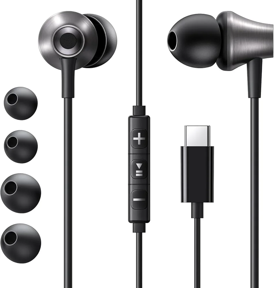UGREEN USB-C Earphone with Microphone and Volume Control, Noise Isolation, Powerful Bass - EP105 35754